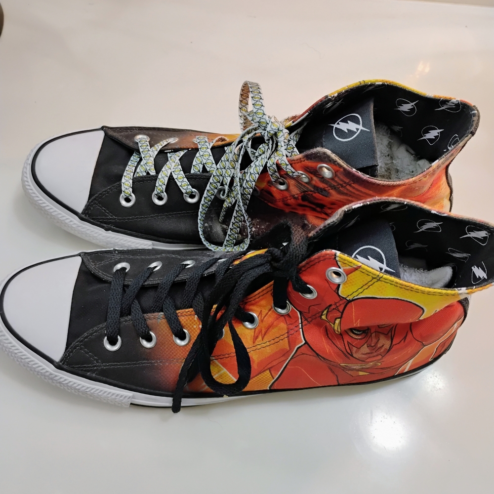 Converse Black and Orange Graphic Sneakers - Picture 4 of 11